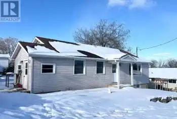 38 William Meek Drive, McNab/Braeside, Ontario K0A1G0, 3 Bedrooms Bedrooms, ,1 BathroomBathrooms,All Houses,For Sale,William Meek,X12069911