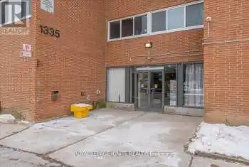 1335 Williamsport Drive Unit# 204, Mississauga (Applewood), Ontario L4X2S9, 3 Bedrooms Bedrooms, ,2 BathroomsBathrooms,All Houses,For Sale,Williamsport,W12069854