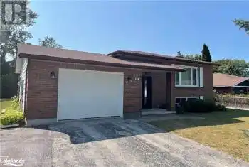 97 Lockhart Road, Collingwood, Ontario L9Y4M5, 4 Bedrooms Bedrooms, ,2 BathroomsBathrooms,All Houses,For Sale,Lockhart,S12069967