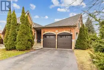 397 Burloak Drive, Oakville (1001 - BR Bronte), Ontario L6L6W8, 3 Bedrooms Bedrooms, ,3 BathroomsBathrooms,All Houses,For Sale,Burloak,W12069961