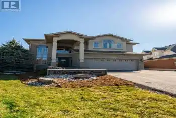 80 Commando Court, Hamilton (Waterdown), Ontario L8B0J6, 5 Bedrooms Bedrooms, ,4 BathroomsBathrooms,All Houses,For Sale,Commando,X12070008
