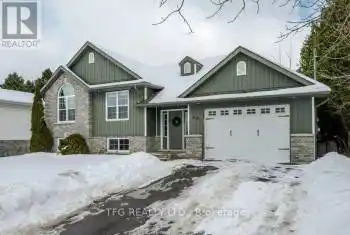 46 Toronto Street, Cramahe (Colborne), Ontario K0K1S0, 4 Bedrooms Bedrooms, ,3 BathroomsBathrooms,All Houses,For Sale,Toronto,X12070052
