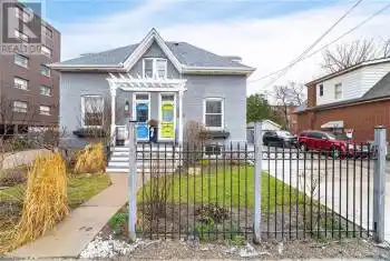 337 UPPER SHERMAN Avenue, Hamilton, Ontario L8V3L1, 2 Bedrooms Bedrooms, ,1 BathroomBathrooms,All Houses,For Rent,UPPER SHERMAN,40714995
