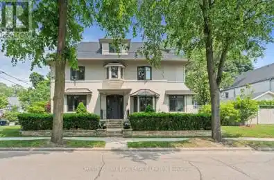 31 Oriole Gardens Toronto (Yonge-St. Clair) Ontario M4V1V8