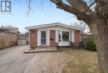 728 Annland Street, Pickering (Bay Ridges), Ontario L1W1B4, 3 Bedrooms Bedrooms, ,2 BathroomsBathrooms,All Houses,For Sale,Annland,E12070061