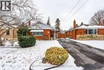 54 Sherwood Rise, Hamilton (Sherwood), Ontario L8T1N8, 3 Bedrooms Bedrooms, ,2 BathroomsBathrooms,All Houses,For Sale,Sherwood,X12070063