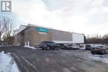 100 DUNDAS Street, Paris, Ontario N3L3H6, ,Condo,For Sale,DUNDAS,40715042