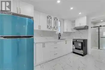 581 LANCASTER Street Unit# 1, Kitchener, Ontario N2K1M5, 1 Bedroom Bedrooms, ,1 BathroomBathrooms,Condo,For Rent,LANCASTER,40714667