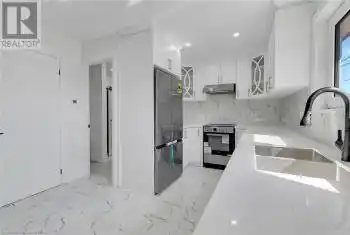 581 LANCASTER Street Unit# 2, Kitchener, Ontario N2K1M5, 2 Bedrooms Bedrooms, ,1 BathroomBathrooms,Condo,For Rent,LANCASTER,40714666