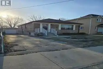 918 Islington (Bsmnt) Avenue, Toronto (Islington-City Centre West), Ontario M8Z4P3, 2 Bedrooms Bedrooms, ,2 BathroomsBathrooms,All Houses,For Rent,Islington (Bsmnt),W12070318