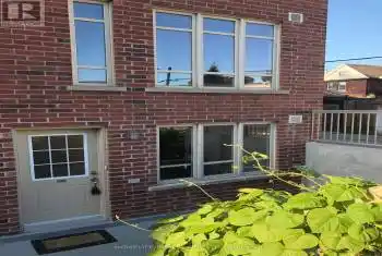 25 Elsie Lane Unit# TH145, Toronto (Dovercourt-Wallace Emerson-Junction), Ontario M6P3N3, 3 Bedrooms Bedrooms, ,2 BathroomsBathrooms,All Houses,For Sale,Elsie,W12070323