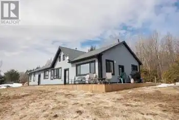 1295 Carlyon Line, Severn, Ontario L3V0W8, 3 Bedrooms Bedrooms, ,2 BathroomsBathrooms,Commercial,For Sale,Carlyon,S12069802