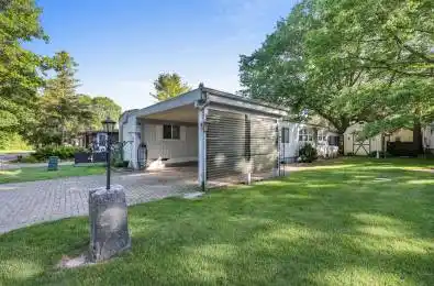 9839 Lakeshore Road Unit# 4 Lambton Shores Ontario N0M 1T0