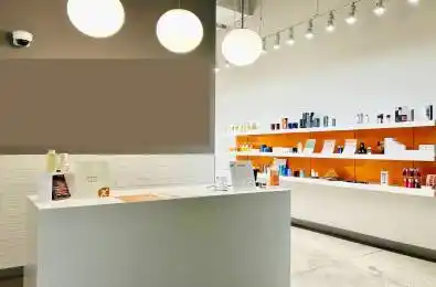 12 Clock Tower Road Toronto C13 Ontario M3C 0G1