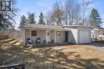 5 Ashburton Crescent, Essa (Angus), Ontario L0M1B0, 3 Bedrooms Bedrooms, ,1 BathroomBathrooms,All Houses,For Sale,Ashburton,N12070641