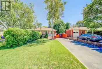 107 Sherwood Forest Drive, Markham (Bullock), Ontario L3P1P9, 2 Bedrooms Bedrooms, ,1 BathroomBathrooms,All Houses,For Rent,Sherwood Forest,N12070814