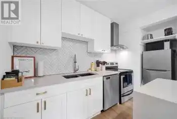 11 MANSION Street, Kitchener, Ontario N2H2J5, 3 Bedrooms Bedrooms, ,3 BathroomsBathrooms,All Houses,For Sale,MANSION,40715071