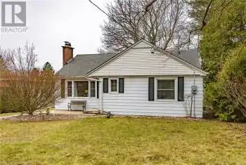 20 GIBSON Drive, Simcoe, Ontario N3Y3L3, 3 Bedrooms Bedrooms, ,2 BathroomsBathrooms,All Houses,For Sale,GIBSON,40715053