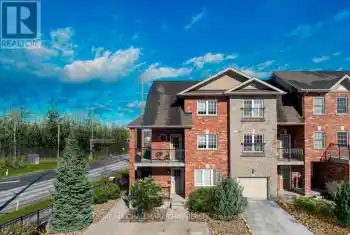 57 FERNDALE Drive Unit# 1, Barrie (Ardagh), Ontario L4N5W9, 2 Bedrooms Bedrooms, ,1 BathroomBathrooms,Condo,For Sale,FERNDALE,S12070637