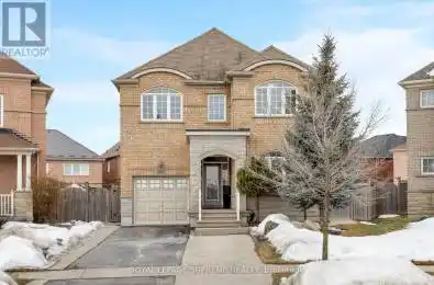 90 Lightcatcher Circle Brampton (Bram East) Ontario L6P3P4
