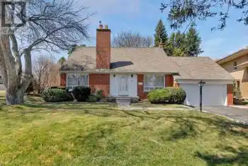 8 Hilldowntree Road, Toronto (Edenbridge-Humber Valley), Ontario M9A2Z5, 3 Bedrooms Bedrooms, ,3 BathroomsBathrooms,All Houses,For Sale,Hilldowntree,W12071077