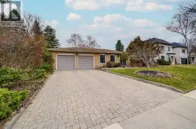 2207 Elmhurst Avenue Oakville (1006 - FD Ford) Ontario L6J5G4