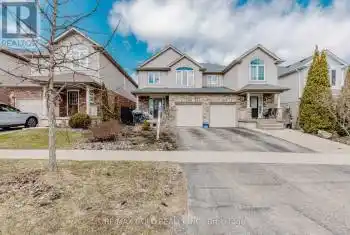 167 Sims Estate Drive, Kitchener, Ontario N2A0A6, 3 Bedrooms Bedrooms, ,3 BathroomsBathrooms,All Houses,For Sale,Sims Estate,X12072223