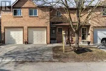 9 EVERGREEN Court, Barrie (Ardagh), Ontario L4N6W7, 3 Bedrooms Bedrooms, ,3 BathroomsBathrooms,All Houses,For Sale,EVERGREEN,S12072121