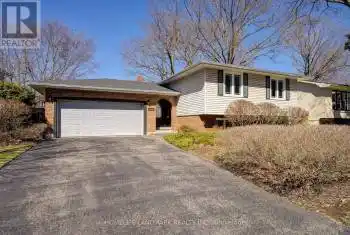 2165 Dunedin Road, Oakville (1006 - FD Ford), Ontario L6J5V2, 5 Bedrooms Bedrooms, ,2 BathroomsBathrooms,All Houses,For Sale,Dunedin,W12072162