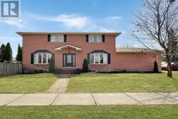 2 Thompson Court, Belleville (Belleville Ward), Ontario K8P5C3, 5 Bedrooms Bedrooms, ,4 BathroomsBathrooms,All Houses,For Sale,Thompson,X12072309