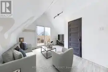 215 Pearson Avenue Unit# 4, Toronto (High Park-Swansea), Ontario M6R1G6, 1 Bedroom Bedrooms, ,1 BathroomBathrooms,All Houses,For Rent,Pearson,W12072517