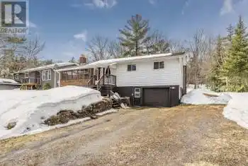 625 Musquash Road, Gravenhurst (Muskoka (S)), Ontario P1P0E8, 3 Bedrooms Bedrooms, ,2 BathroomsBathrooms,All Houses,For Sale,Musquash,X12071956