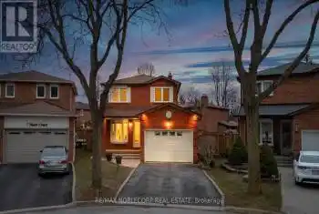 5 Matt Court, Vaughan (Maple), Ontario L6A1B9, 3 Bedrooms Bedrooms, ,3 BathroomsBathrooms,All Houses,For Sale,Matt,N12072405
