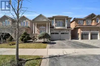 216 Sir Sanford Fleming Way Vaughan (Patterson) Ontario L6A0P3
