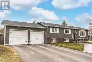 132 Patterson Road, Barrie (Ardagh), Ontario L4N3W4, 6 Bedrooms Bedrooms, ,2 BathroomsBathrooms,All Houses,For Sale,Patterson,S12072215