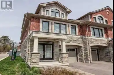 40 Hiawatha Court Vaughan (Islington Woods) Ontario L4L0J2