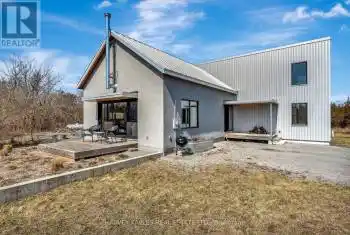 2465 County Rd 7, Prince Edward County (North Marysburgh), Ontario K0K2T0, 3 Bedrooms Bedrooms, ,2 BathroomsBathrooms,All Houses,For Sale,County Rd 7,X12072849