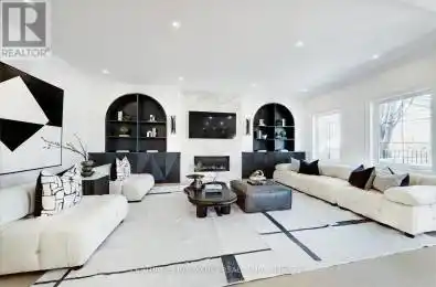 42 Peter Street Markham (Old Markham Village) Ontario L3P2A6