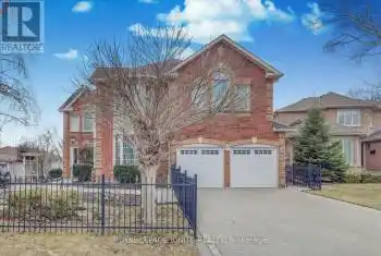 173 Ravenscroft Road, Ajax (Central West), Ontario L1T3K5, 6 Bedrooms Bedrooms, ,4 BathroomsBathrooms,All Houses,For Sale,Ravenscroft,E12072872