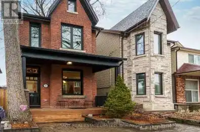 31 Kelvin Avenue Toronto (East End-Danforth) Ontario M4C5C7