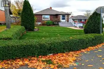 5214 Rosedale Drive, Niagara Falls (211 - Cherrywood), Ontario L2E1R8, 2 Bedrooms Bedrooms, ,3 BathroomsBathrooms,All Houses,For Sale,Rosedale,X12071960