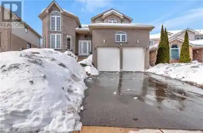 517 YORKSHIRE Drive Waterloo Ontario N2T2V1