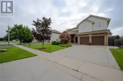 5 DUNROBIN Drive Caledonia Ontario N3W2N9