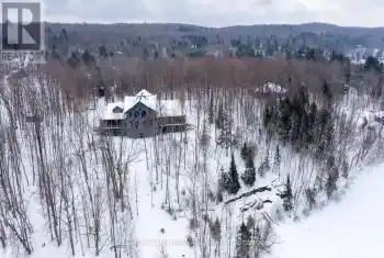84 Swallowdale Road, Huntsville (Brunel), Ontario P1H0A5, 6 Bedrooms Bedrooms, ,5 BathroomsBathrooms,All Houses,For Sale,Swallowdale,X12073462