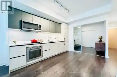 150 Logan Avenue Unit# 225 Toronto (South Riverdale) Ontario M4M0E4