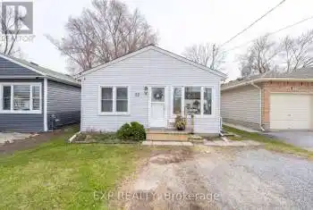 32 Alexandra Boulevard, St. Catharines (455 - Secord Woods), Ontario L2P1J9, 2 Bedrooms Bedrooms, ,1 BathroomBathrooms,All Houses,For Sale,Alexandra,X12073786