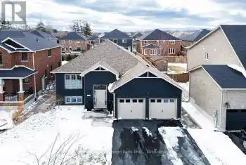 22 Wilson Street, Collingwood, Ontario L9Y0Y9, 4 Bedrooms Bedrooms, ,3 BathroomsBathrooms,All Houses,For Sale,Wilson,S12074040