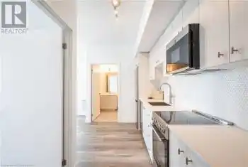 15 WELLINGTON Street Unit# 1102, Waterloo, Ontario N2G0E4, 2 Bedrooms Bedrooms, ,2 BathroomsBathrooms,Condo,For Sale,WELLINGTON,40712848