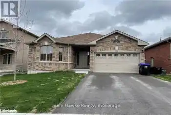 18 HEWSON Street, Penetanguishene, Ontario L9M0V7, 3 Bedrooms Bedrooms, ,2 BathroomsBathrooms,All Houses,For Rent,HEWSON,S12074365