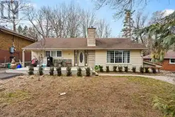 12 Cedar Street, Port Colborne (878 - Sugarloaf), Ontario L3K2T9, 4 Bedrooms Bedrooms, ,2 BathroomsBathrooms,All Houses,For Sale,Cedar,X12074386